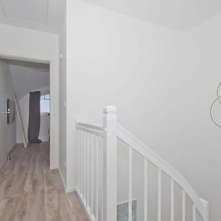 Haus Boddentraum Abendrot - Terrasse, Garten, Meerblick *