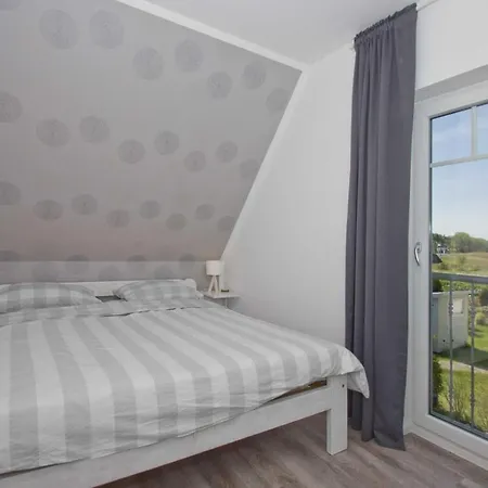 Haus Boddentraum Abendrot - Terrasse, Garten, Meerblick Ferienhaus