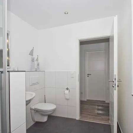 Haus Boddentraum Abendrot - Terrasse, Garten, Meerblick Gager