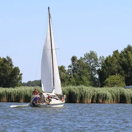 Vakantiehuis Haus Boddentraum Abendrot Gager
