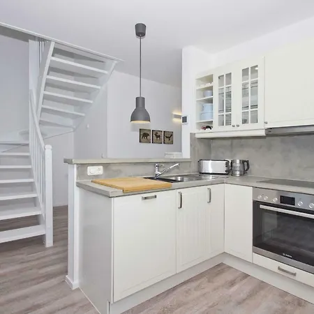 Haus Boddentraum Abendrot - Terrasse, Garten, Meerblick *